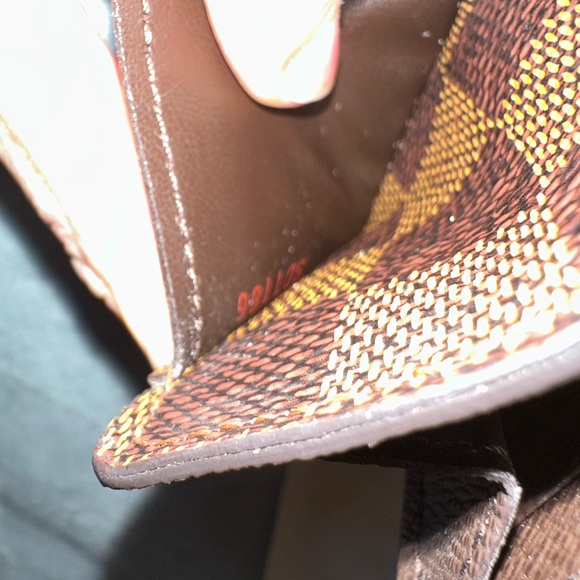 Louis Vuitton damier ebene Sarah wallet - Picture 7 of 16